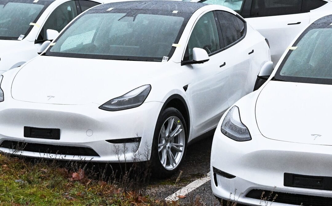 Tesla’s 2023 Recall of Full Self-Driving Targets a ‘Fundamental’ Flaw